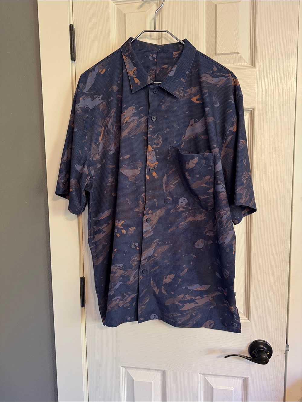 Lululemon “Relax” casual shirt sleeve button down shirt size men’s XXL